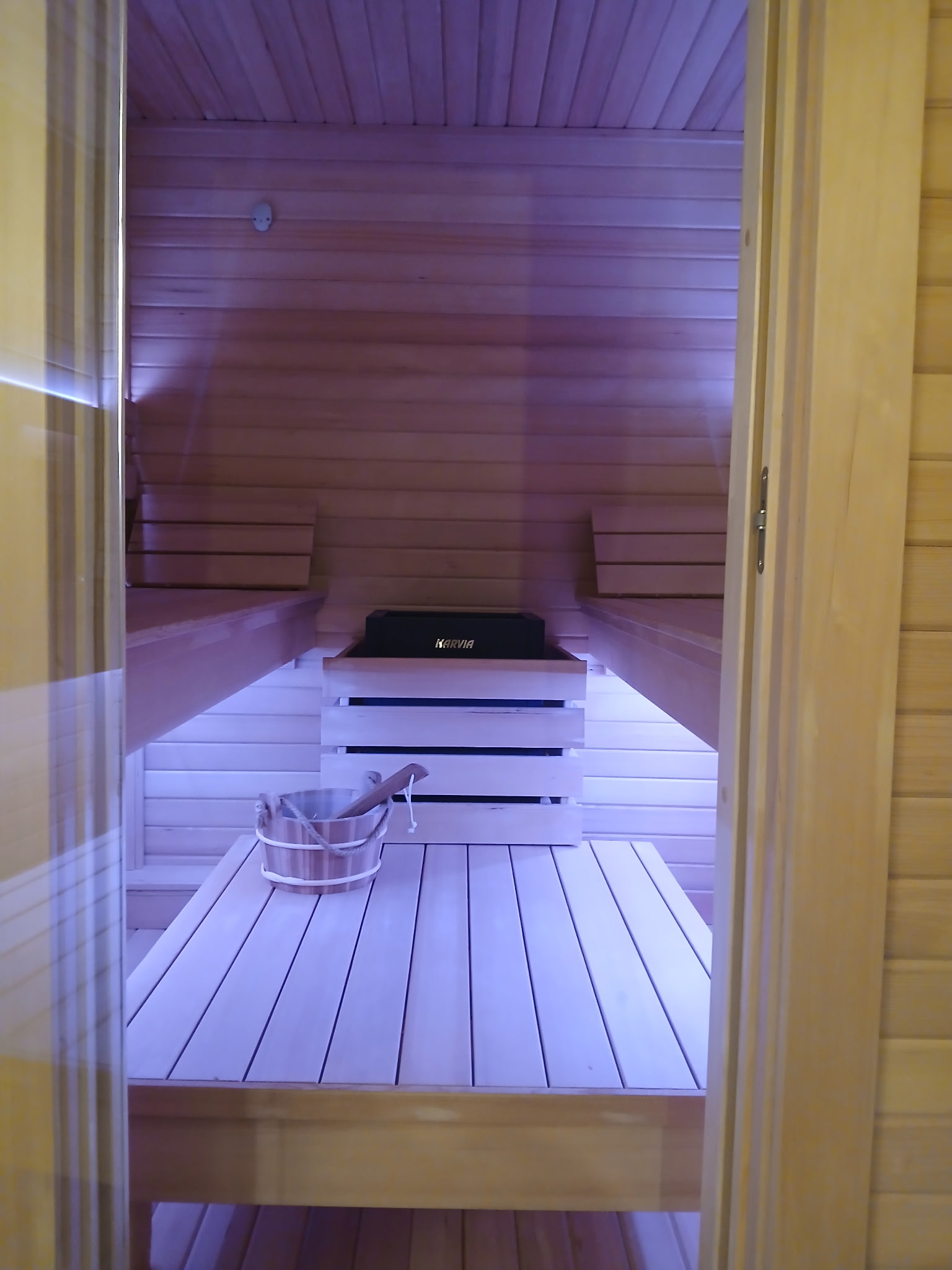 Sauna bench and heater detail